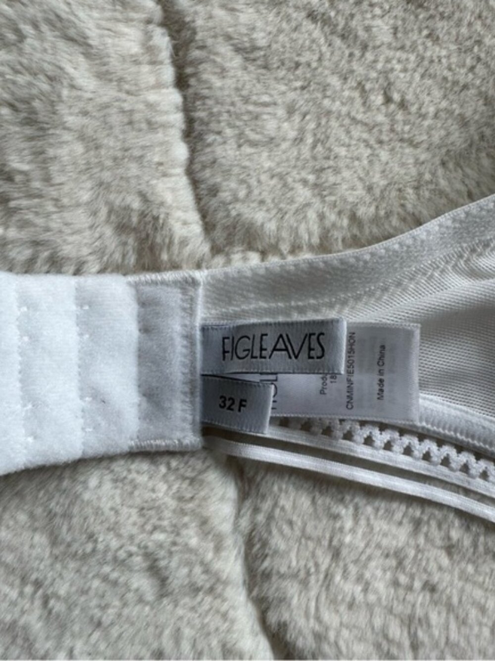 ASOS X Figleaves | Cream Harper Lace Plunge Bra | Size 32F - Picture 10 of 14
